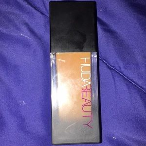 Huda Beauty #FauxFilter Foundation (Used ONCE)